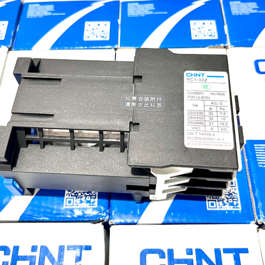 Contactor Chint NC1-3210-Z coil 220 VDC